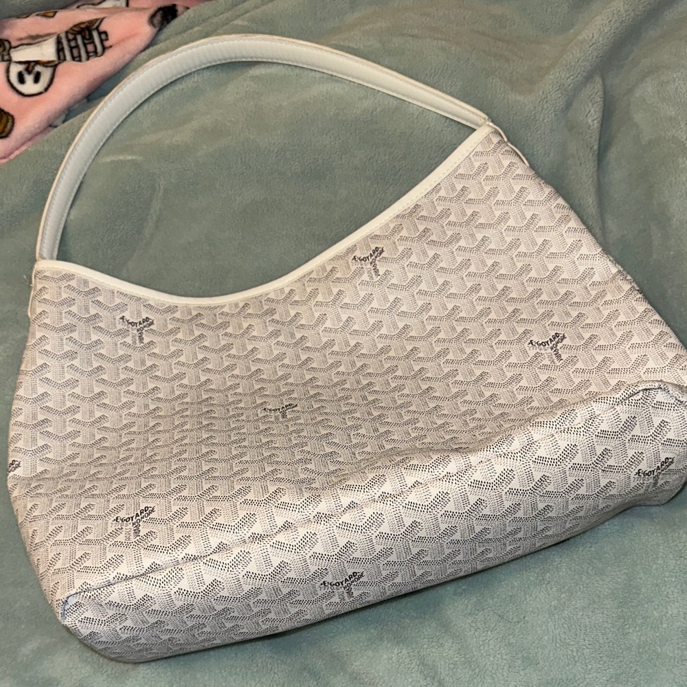 Stylish White Handbag